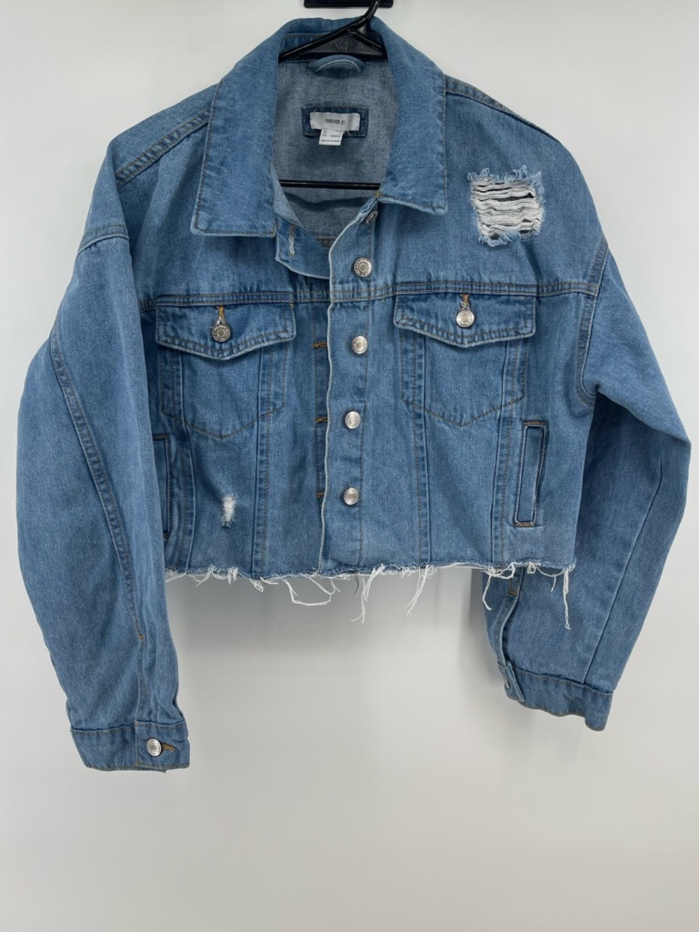 Forever 21 Cropped Distressed Denim Jacket Med Wash Rave Biker Chic Pockets Sm